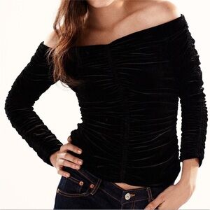 EUC Zara Black Velvet Top Stretch Ruched Long Sleeve Blouse
